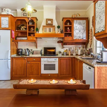 Villa Aroeira Sleeps 8 Pool Wifi Aroeira (Setubal)